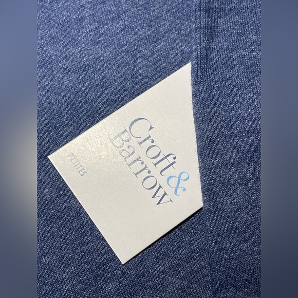 Croft & Barrow Button Shoulder Sweatshirt in Navy Blue Sz Petite Medium A-66 - Picture 3 of 6